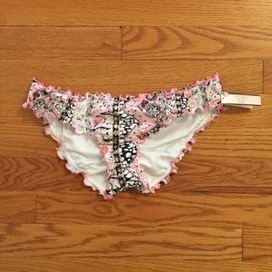 NWT Victoria’s Secret Ruffle Cheeky Swim Bottom